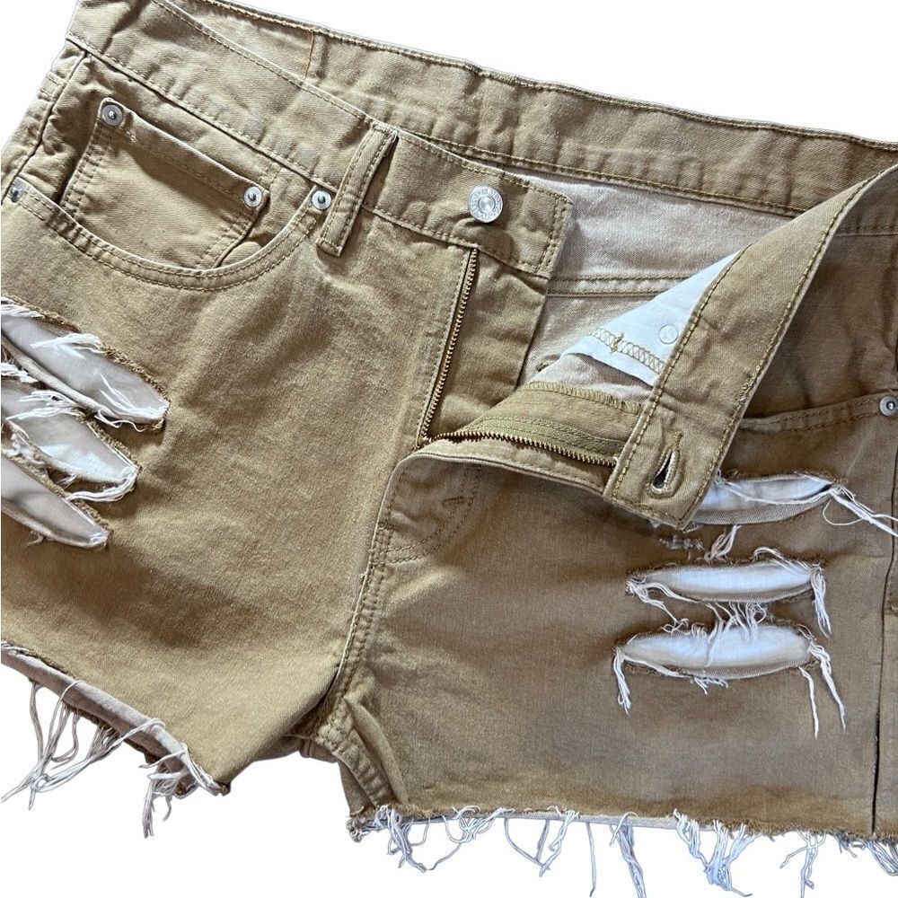Levi’s 508 cut off distressed ripped denim jean shorts tan size 32